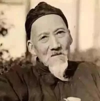 画家黄宾虹肖像